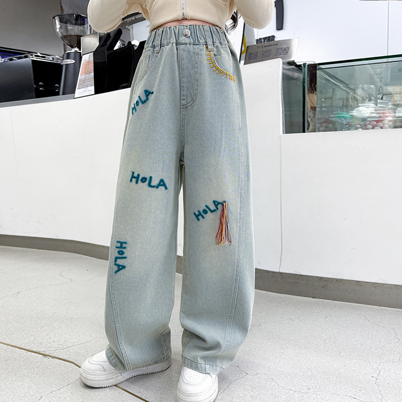 Street Fashion Korean Girl - 韓国子供服 秋の新作 タッセル付きレタージーンズ 女の子用 エレガント ストレートフィット