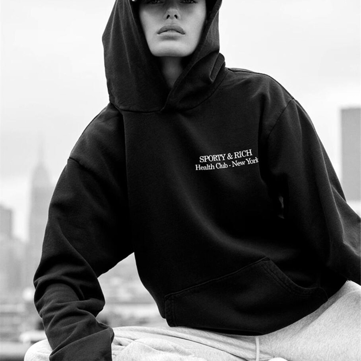 ヘルスクラブ-女性のためのニューヨークレタープリントパーカー - Street Style New York Fashion のレビューと価格