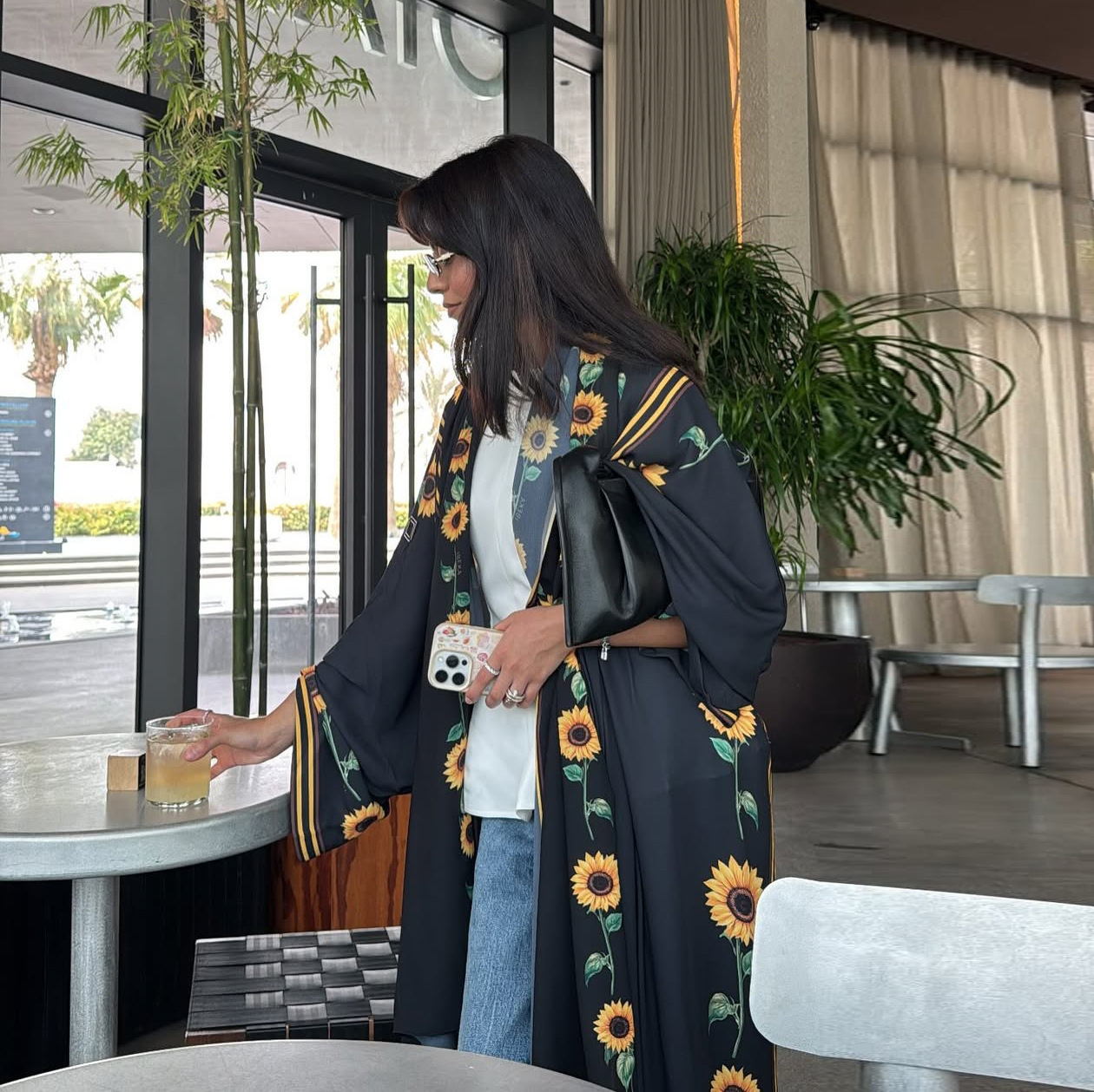 ドバイ カーディガン ローブ ドレス ヘッドスカーフ付き 中 - Street Fashion Dubai のレビューと価格