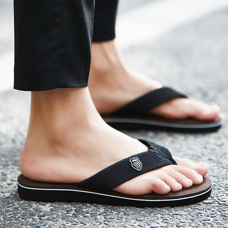 メンズサマーカジュアルビーチサンダル、滑り止めフラットスライ - Street Fashion Style Male のレビューと価格