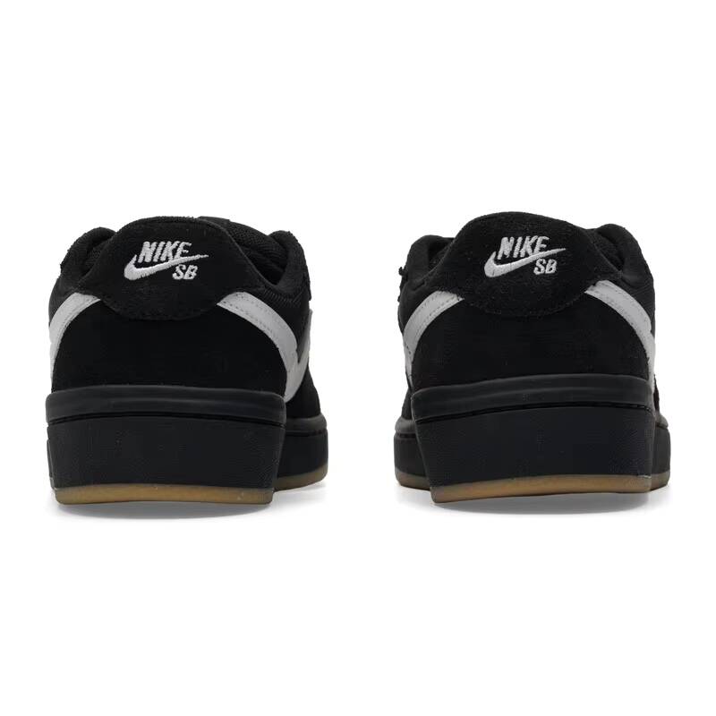 ナイキ クラシック レザー ロートップ スケート シューズ  - Street Fashion Nike のレビューと価格
