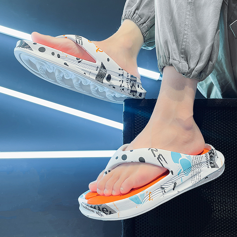 男性用滑り止めサマーシューズ,ビーチサンダル,スタイリッシュ - Street Fashion Style Male のレビューと価格